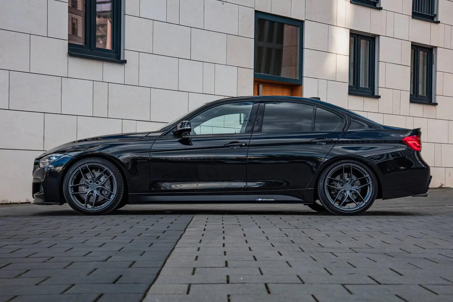 BMW-340i-F30-Limousine-Wheels-